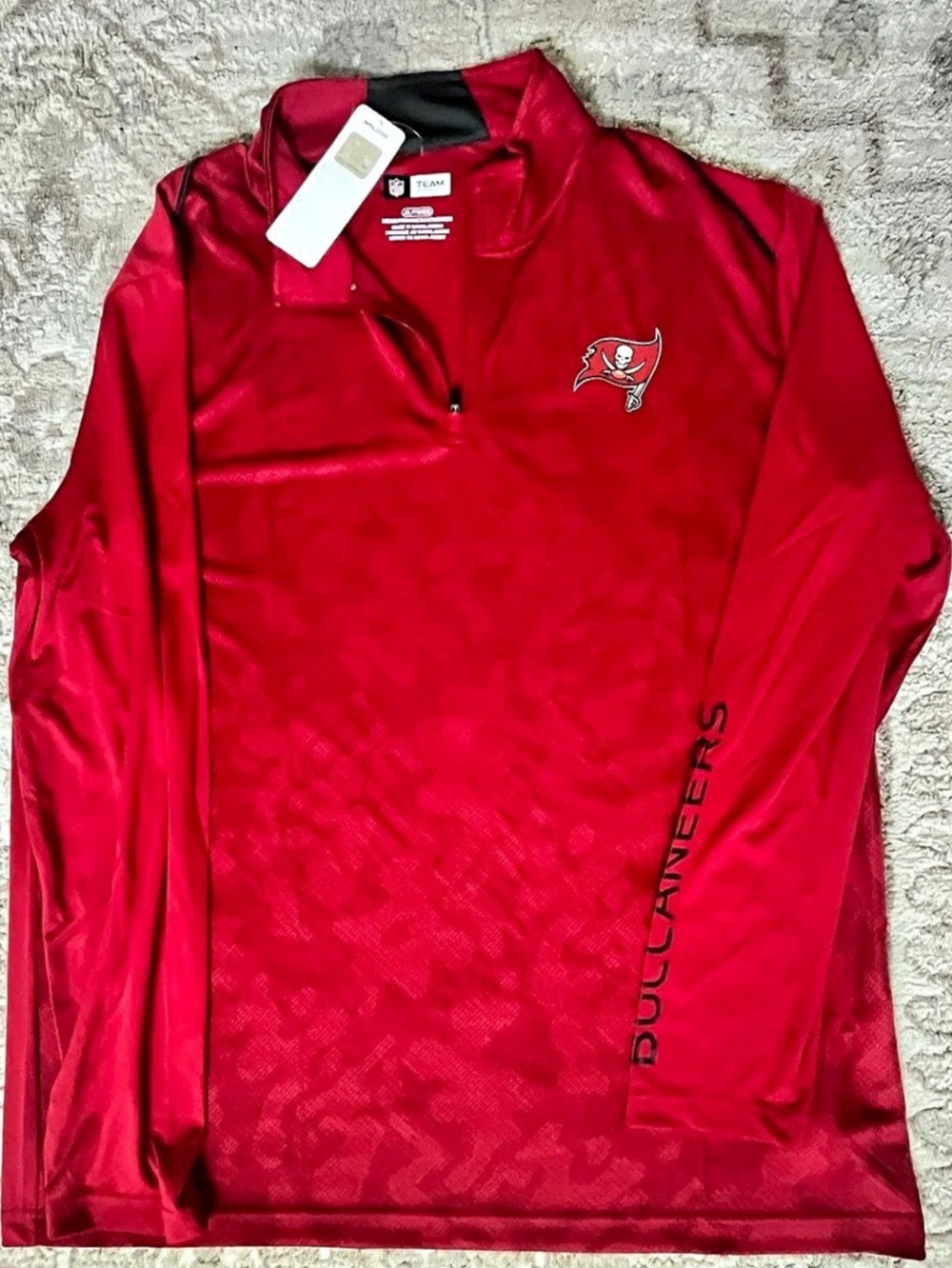 Team Fan Apparel Tampa Bay Buccaneers Red Jersey Size XL NWT
